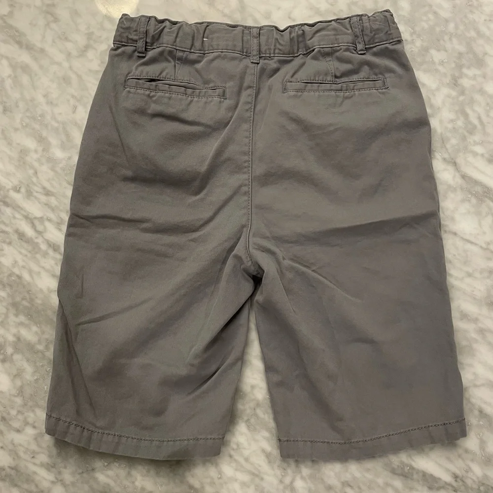 The Children’s Place Boy’s Cotton Gray Shorts Size 14